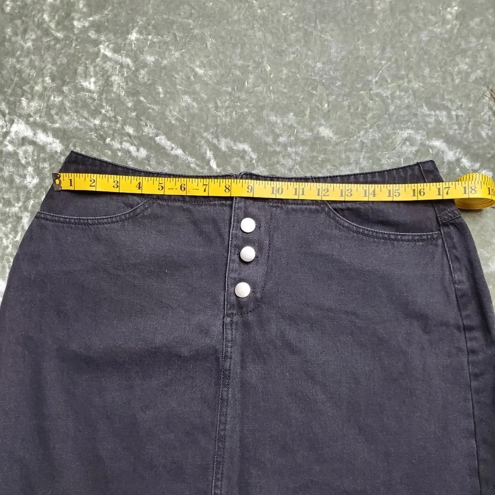 Forever 21 Black Denim Skirt - Picture 5 of 7